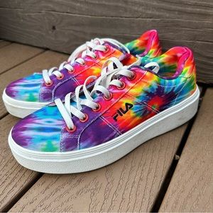 Fila Sneakers Tennis Shoes (Women’s 10)